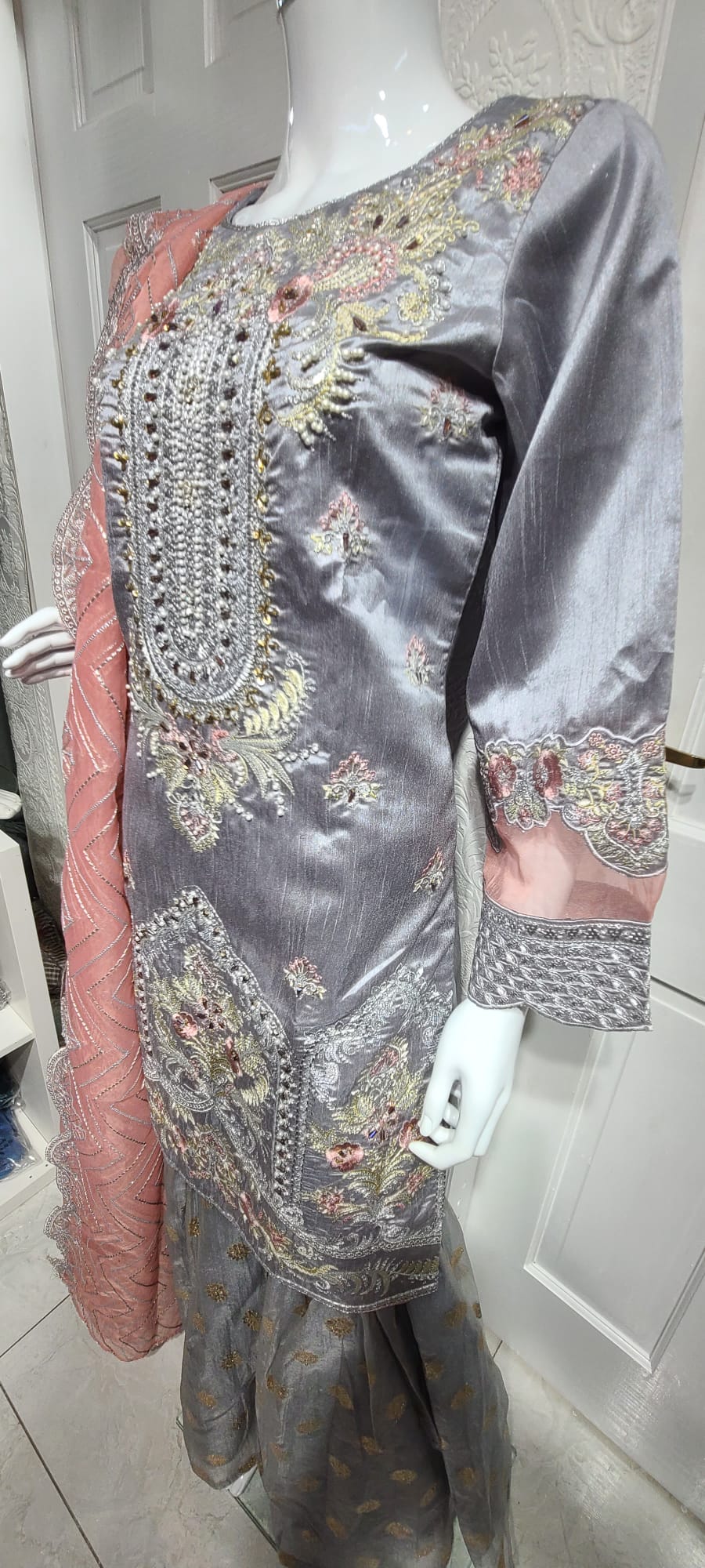 Party Wear By Gulkari Styles
