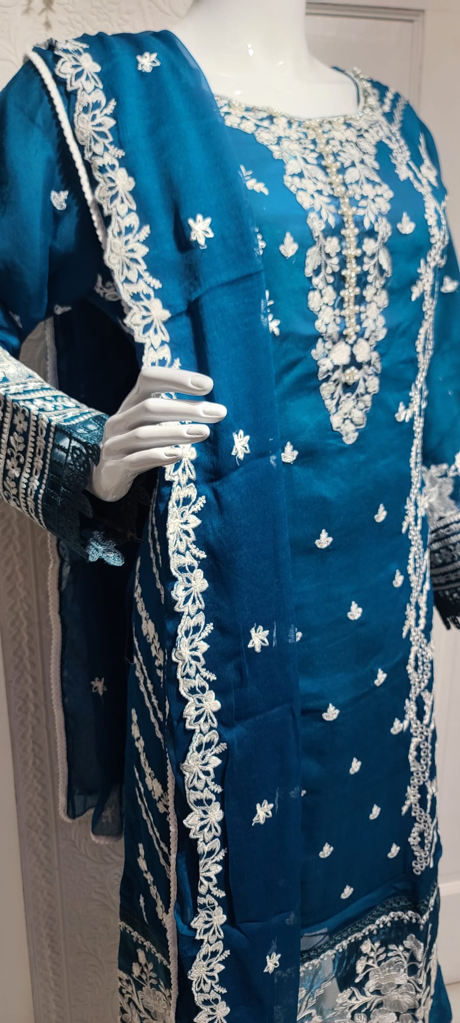 Party Wear By Gulkari Styles